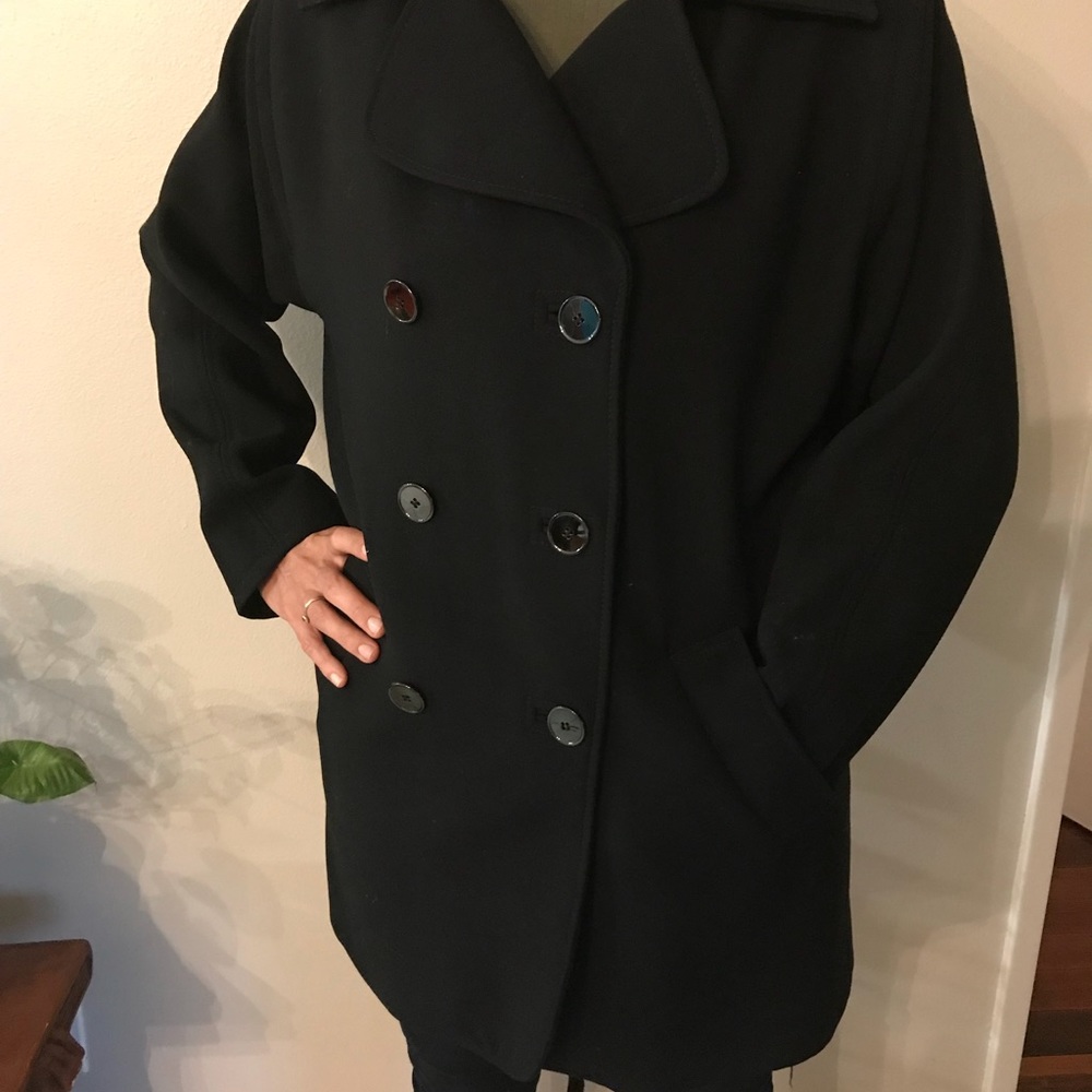 Dolce and Gabbana coat - Picture 4 of 13